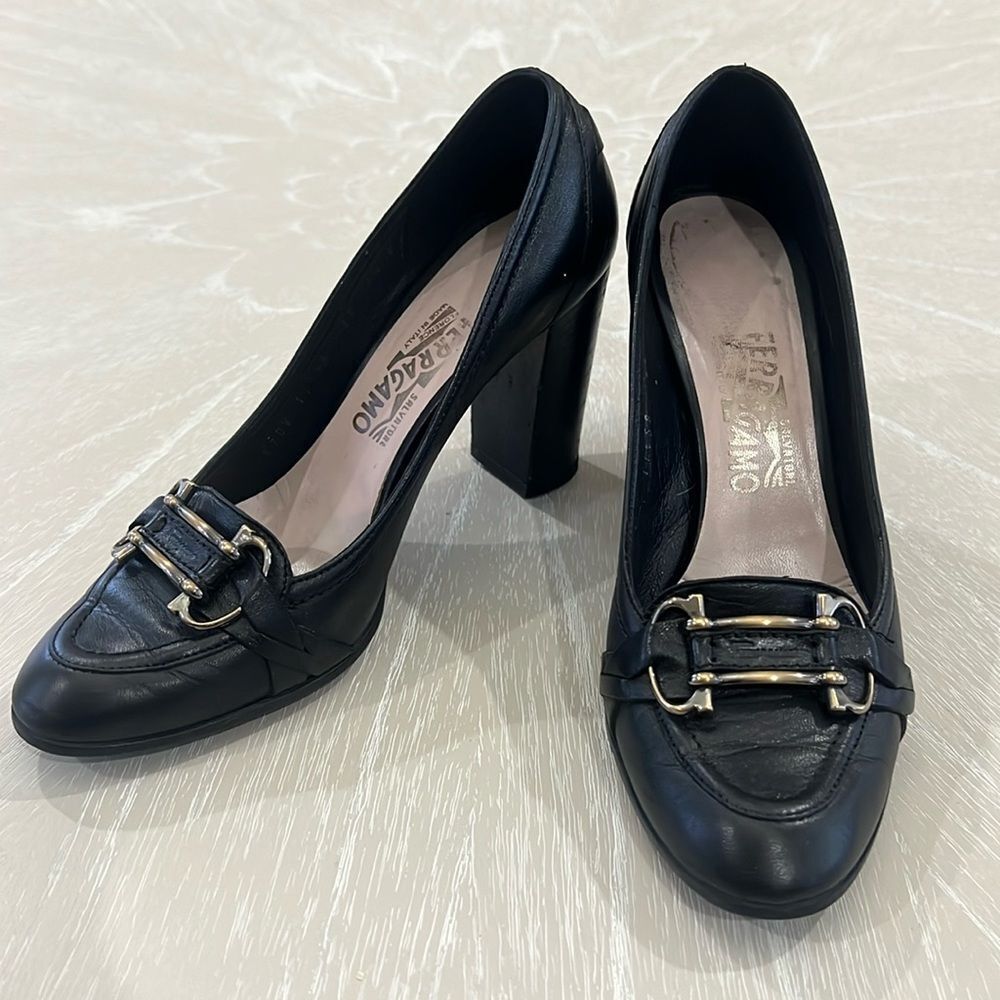 Salvatore Ferragamo Black Heels 7.5 B